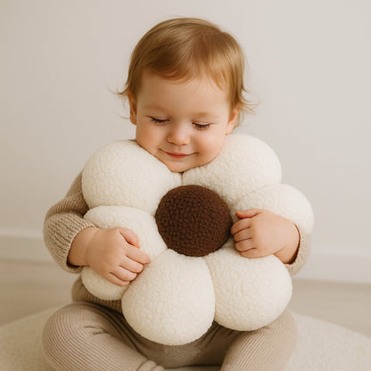 Sierkussen Bloem van teddy bouclé in crème met bruin hart, Ø 40 cm