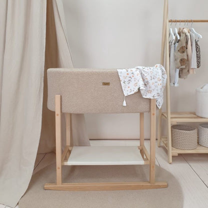 Soosie - Teddy Bouclé - Mozesmand - Baby Wieg met Schommelbasis - Natuurlijk Beukenhout – Beige – 75×36 – Met Matras