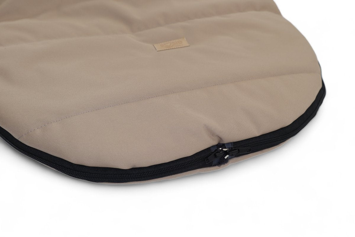Soosie voetenzak POLAR beige, detail van de rits