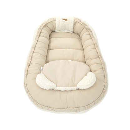 Soosie - Babynestje + Kussentje + Bedomrander — 3-delige set - Teddy Cream / Katoen Beige — Dubbelzijdig — 90×50 cm nest & 180×30 cm bumper — OEKO-TEX