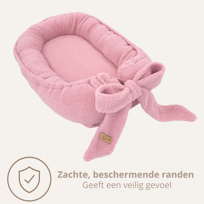 Teddy Bow Babynestje – Zacht Teddy Babynest met Uitneembaar Matras en Decoratieve Strik – Roze