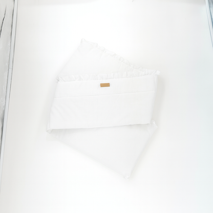 Bedomrander – FRILL Collectie – Wit – 180×32 cm – met sierlijke ruches – ademend katoen – met striklinten