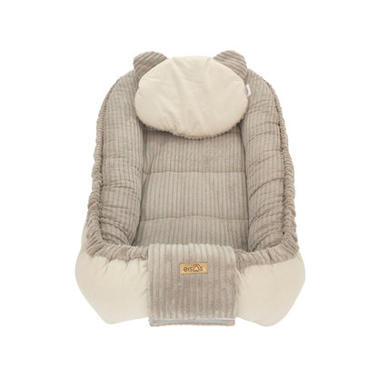 Soosie Babynestje – Corduroy & Katoen – Dubbelzijdig – Beige – 90×50 cm, Verstelbaar met Strikkoorden – Inclusief Kussentje