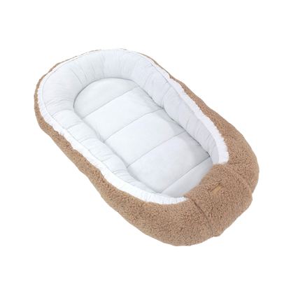 Soosie - Baby Nestje - Babynestje - Zacht en Veilig - Bruin Teddy Katoen en Witte Katoen