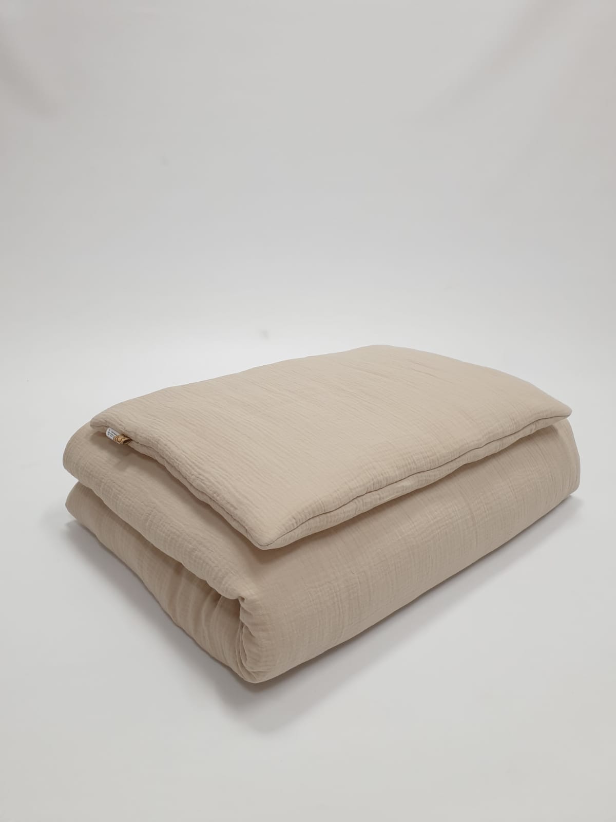 Soosie - Baby Dekbed met kussen - Beddenset - 100x135 + 40x60 –Katoen Mousseline – Met Vulling – Klaar Voor Gebruikt - Kant-en-klaar - Beige