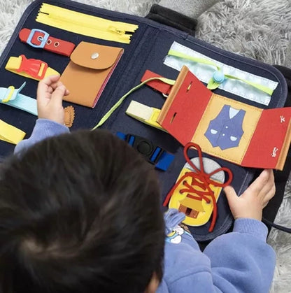 Manipulatiebord voor kinderen – opvouwbaar in tasje – 14 elementen