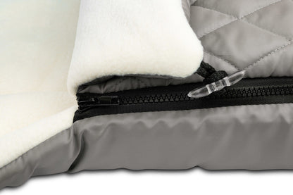 Sensillo gewatteerde voetenzak 95 x 40 cm, waterafstotend met fleece voering Grijs