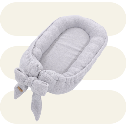 Soosie Teddy Bow babynestje met strik, grijs